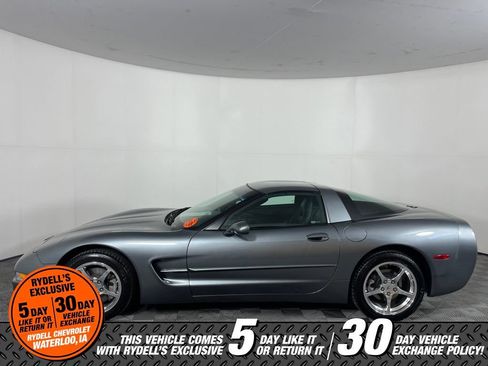 Used 2004 Chevrolet Corvette Coupe RWD image 6
