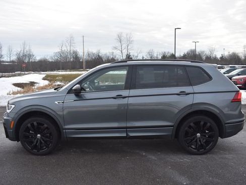 Used 2021 Volkswagen Tiguan SE image 6