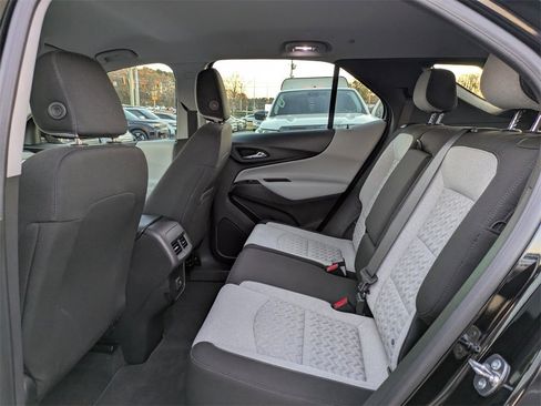 Used 2024 Chevrolet Equinox LS image 12