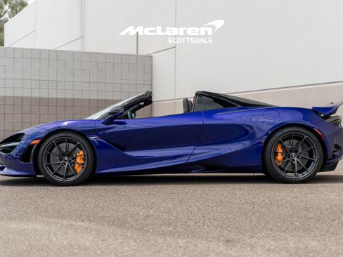New 2026 McLaren 750S Spider RWD image 4