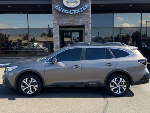 Used 2022 Subaru Outback Limited AWD/4WD image 1