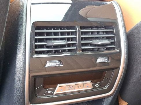 Used 2023 BMW X5 xDrive40i w/ Executive Package image 12