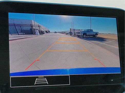 Used 2023 Chevrolet Malibu LT image 18