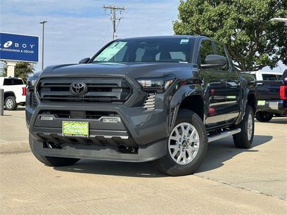 New 2025 Toyota Tacoma SR5
