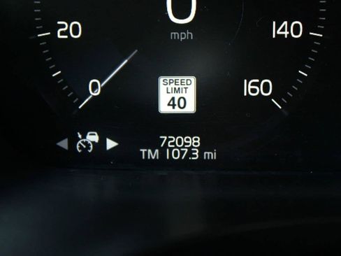 Used 2018 Volvo XC60 T6 Inscription w/ Luxury Seat Package AWD/4WD image 17