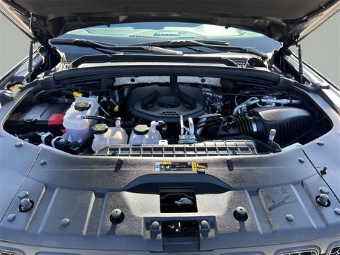 Used 2023 Jeep Grand Cherokee Trailhawk image 39