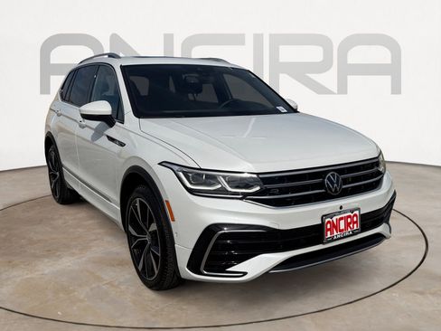Used 2024 Volkswagen Tiguan SEL R-Line w/ MDO Package, Two-Row AWD/4WD image 4