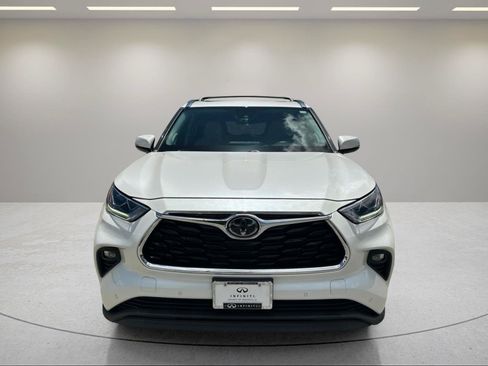 Used 2020 Toyota Highlander Limited AWD/4WD image 8