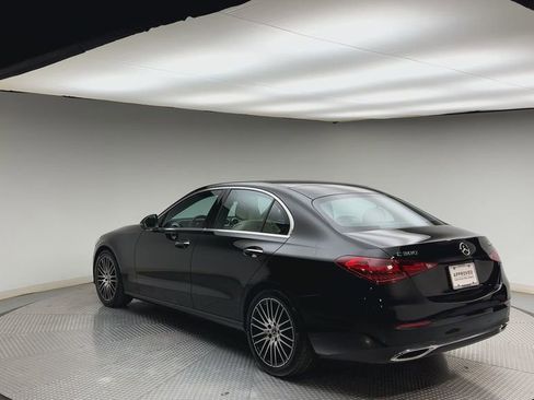 Used 2023 Mercedes-Benz C 300 4MATIC Sedan image 4
