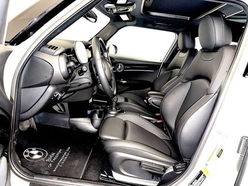 Used 2023 MINI Cooper S image 9