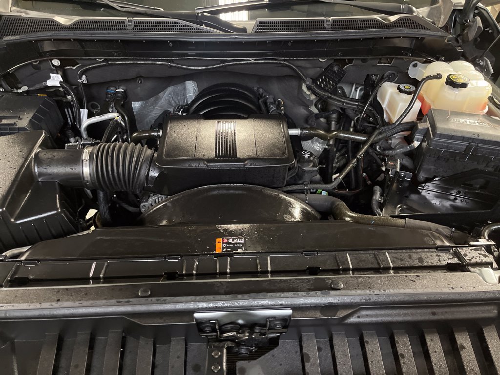 Used 2024 GMC Sierra 2500 Pro w/ Convenience Package AWD/4WD image 10