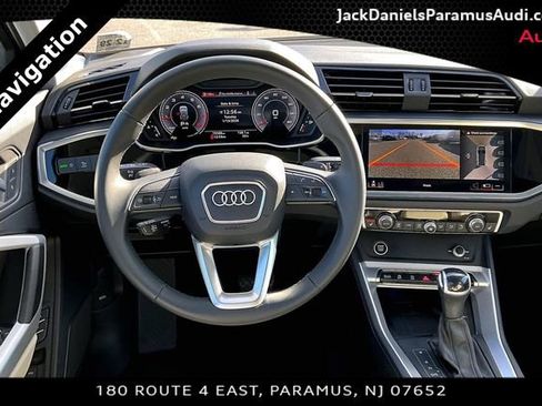 Used 2024 Audi Q3 2.0T Premium Plus image 5