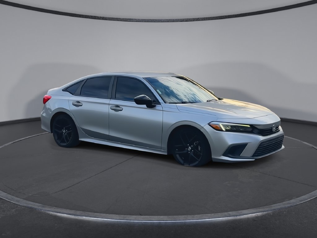 Used 2022 Honda Civic Sport image 2