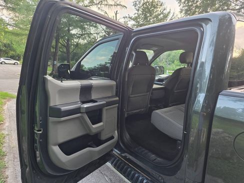 Used 2018 Ford F150 XLT AWD/4WD image 14