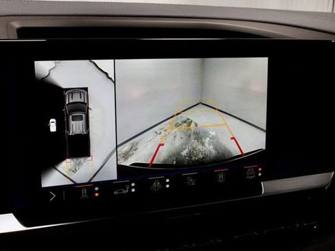 Used 2025 Chevrolet Silverado 1500 High Country w/ Technology Package image 2