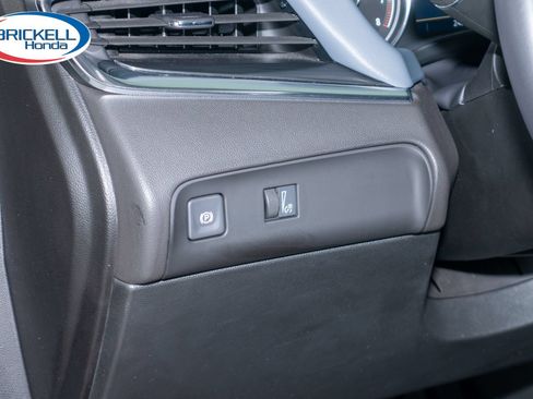 Used 2024 Buick Enclave Essence w/ Technology Package FWD image 26