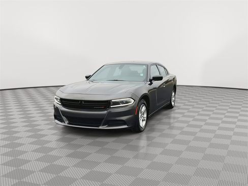 Used 2023 Dodge Charger SXT image 3
