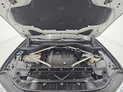 Used 2019 BMW X5 xDrive40i w/ Premium Package 2 image 49