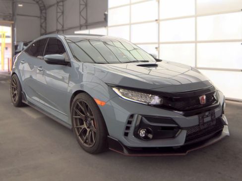 Used 2021 Honda Civic Type R image 2