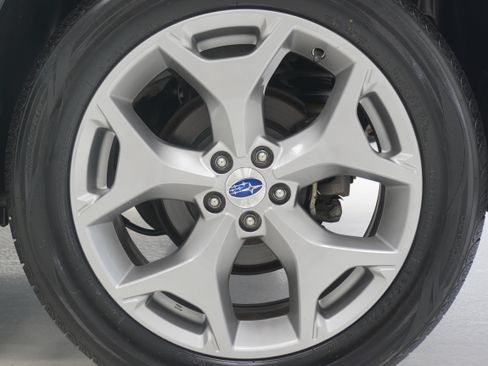 Used 2017 Subaru Forester 2.5i Touring AWD/4WD image 30