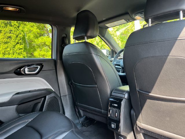 Used 2024 Jeep Compass Limited AWD/4WD image 25