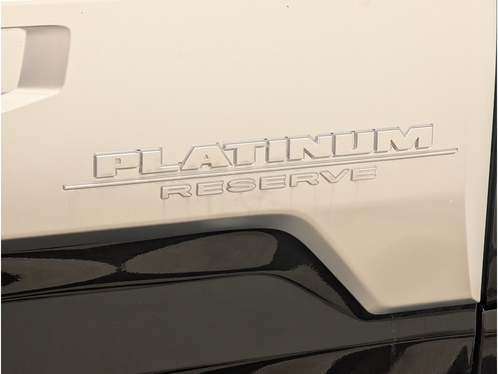 Used 2023 Nissan Titan Platinum Reserve w/ Moonroof Package AWD/4WD image 5