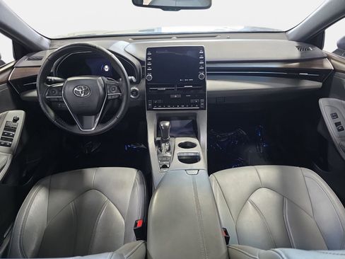 Used 2021 Toyota Avalon XLE FWD image 9