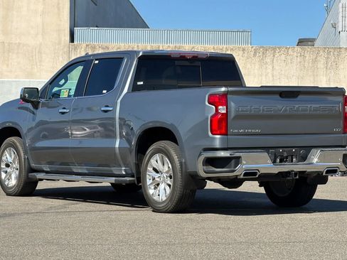 Used 2020 Chevrolet Silverado 1500 LTZ w/ LTZ Premium Package AWD/4WD image 7