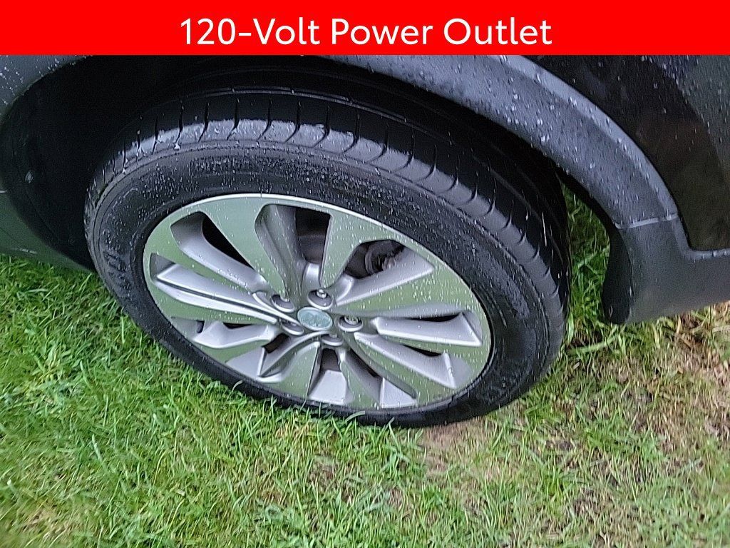 Used 2020 Buick Encore Preferred w/ Safety Package FWD image 5