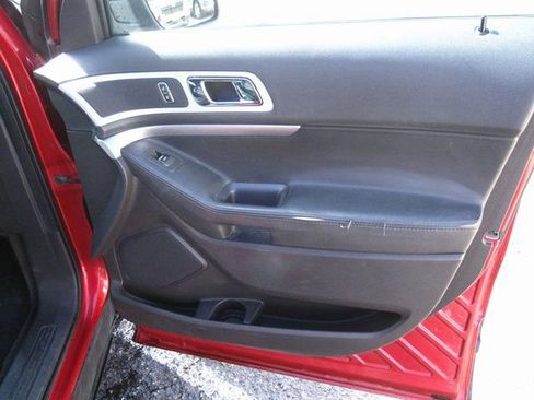 Used 2012 Ford Explorer XLT image 27