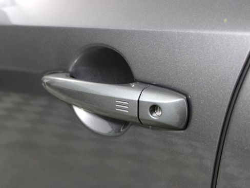 Used 2024 Nissan Ariya FWD image 41