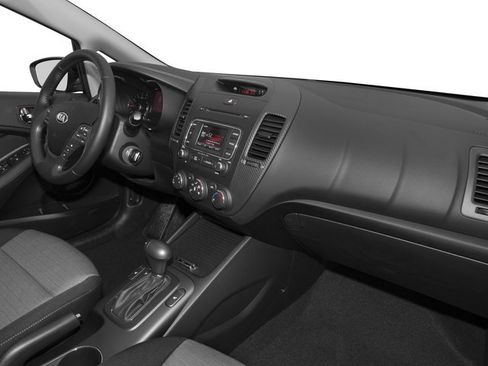 Used 2016 Kia Forte LX FWD image 18