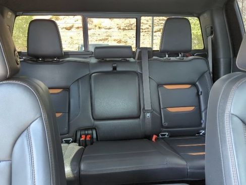 Used 2024 GMC Sierra 1500 AT4 w/ Technology Package AWD/4WD image 21