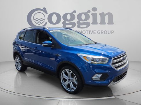 Used 2017 Ford Escape Titanium w/ Equipment Group 301A AWD/4WD image 7