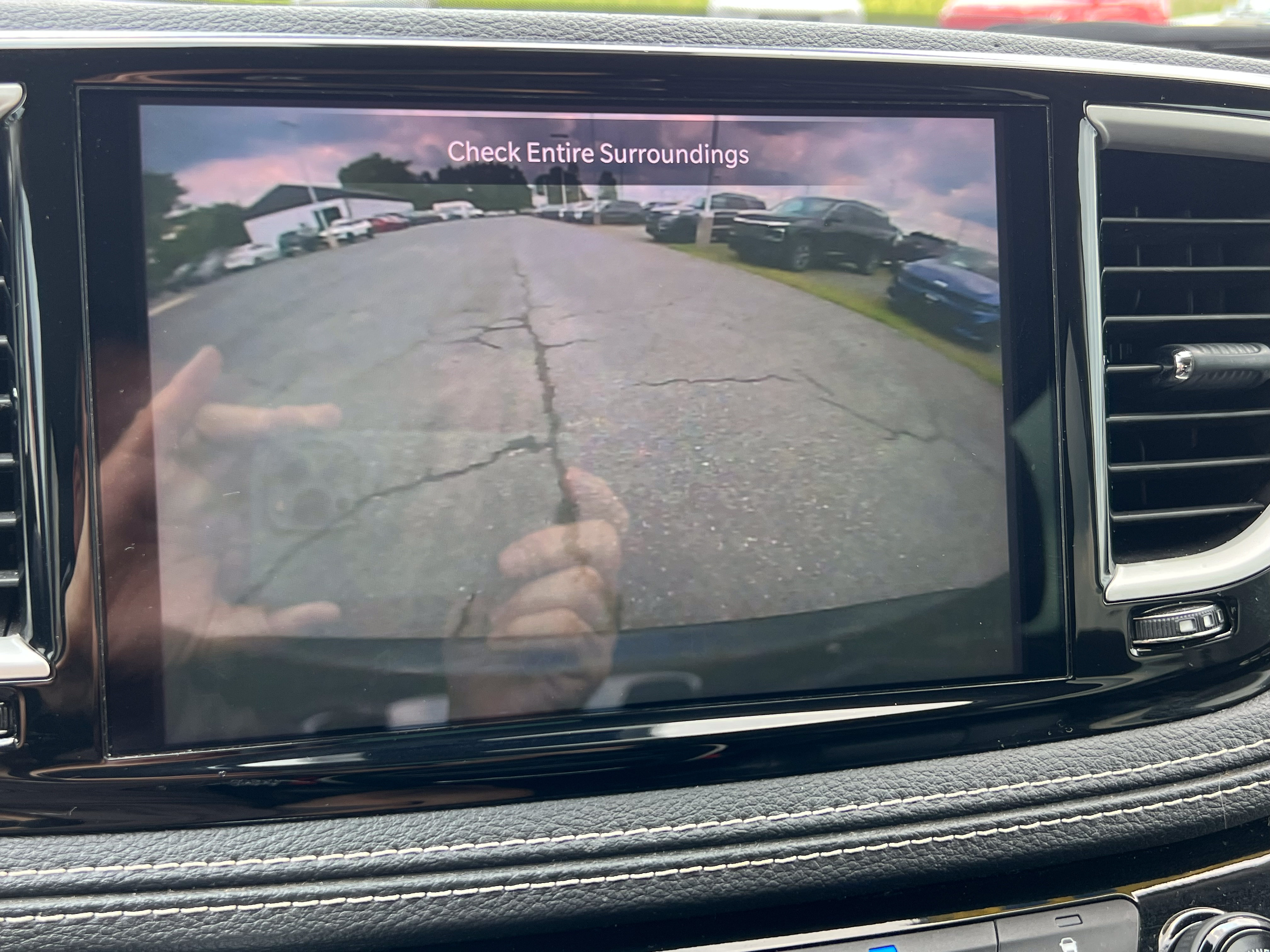 Used 2022 Chrysler Pacifica Touring-L FWD image 24