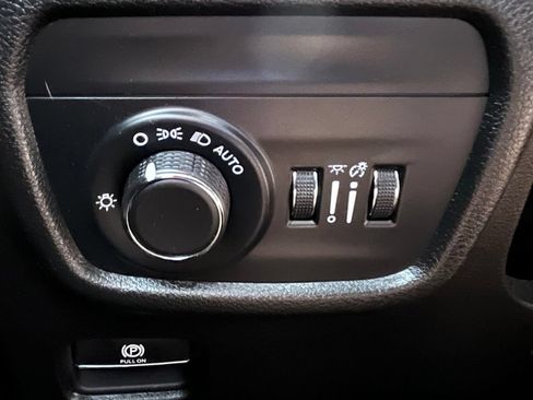 Certified 2024 Jeep Grand Cherokee L Laredo w/ Luxury Tech Group I AWD/4WD image 10