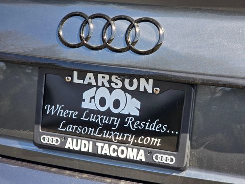 Used 2023 Audi S4 Premium Plus w/ Premium Plus Package AWD/4WD image 32