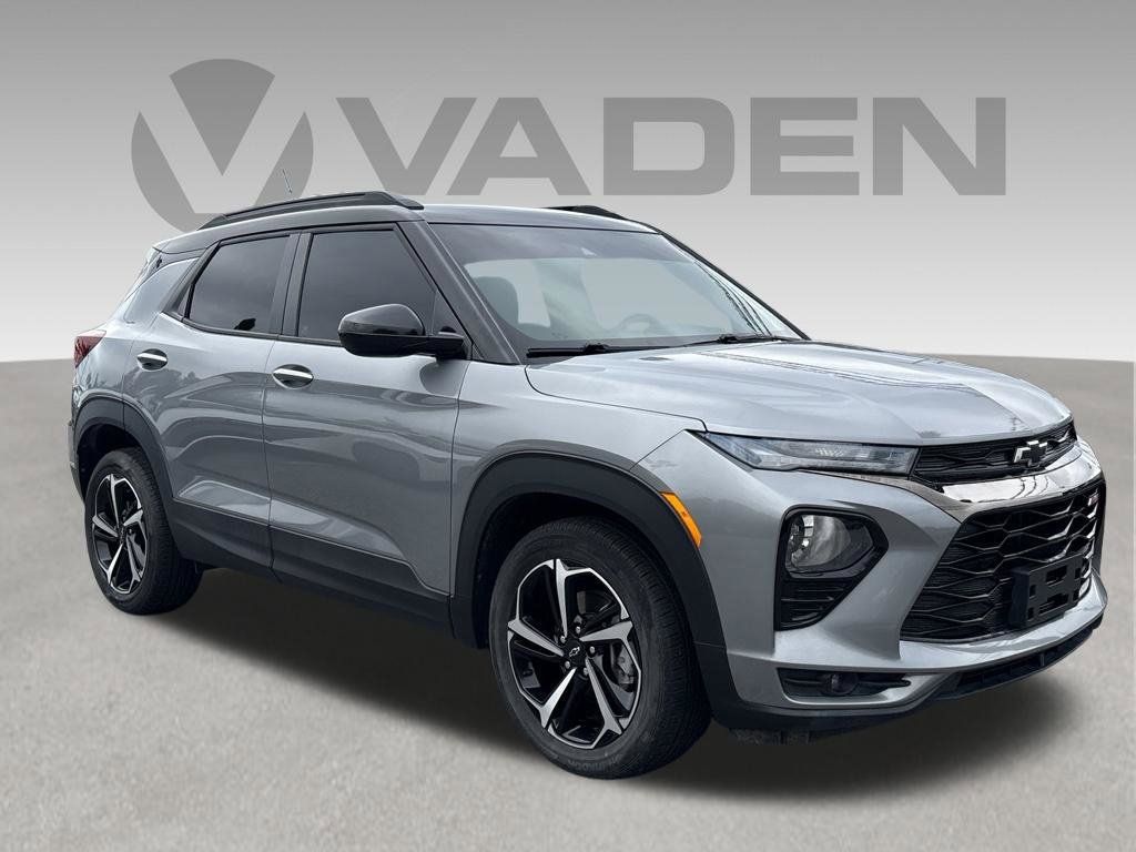 Used 2023 Chevrolet TrailBlazer RS w/ Convenience Package FWD image 3