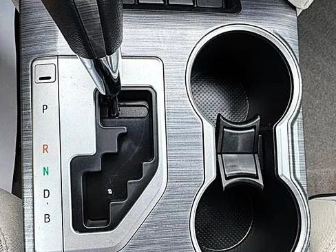 Used 2012 Toyota Camry LE image 26