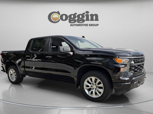 Used 2023 Chevrolet Silverado 1500 Custom AWD/4WD image 7