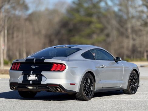 Used 2019 Ford Mustang Premium image 10