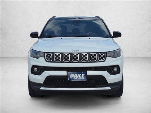 Used 2024 Jeep Compass Limited AWD/4WD image 2