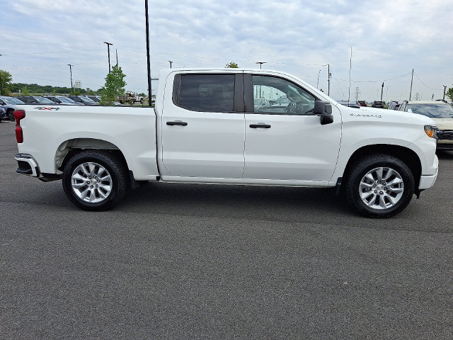Used 2023 Chevrolet Silverado 1500 Custom AWD/4WD image 8