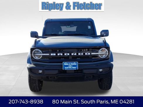 Used 2025 Ford Bronco Outer Banks AWD/4WD image 2