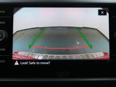 Used 2024 Volkswagen Taos SE image 50