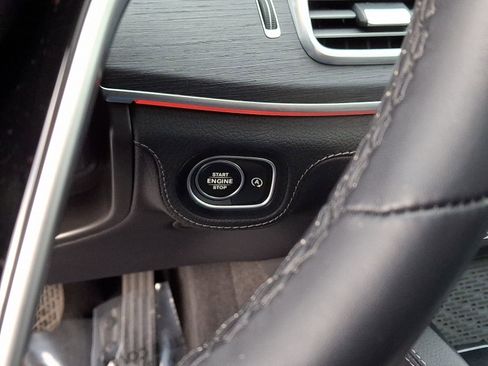 Certified 2025 Mercedes-Benz GLE 350 4MATIC image 24