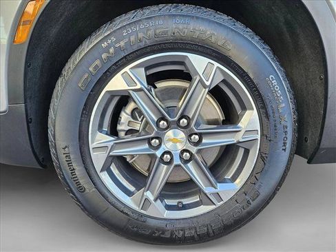 Used 2025 Chevrolet Blazer LT image 21