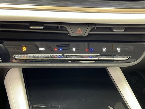 Certified 2024 Buick Envision Avenir image 23