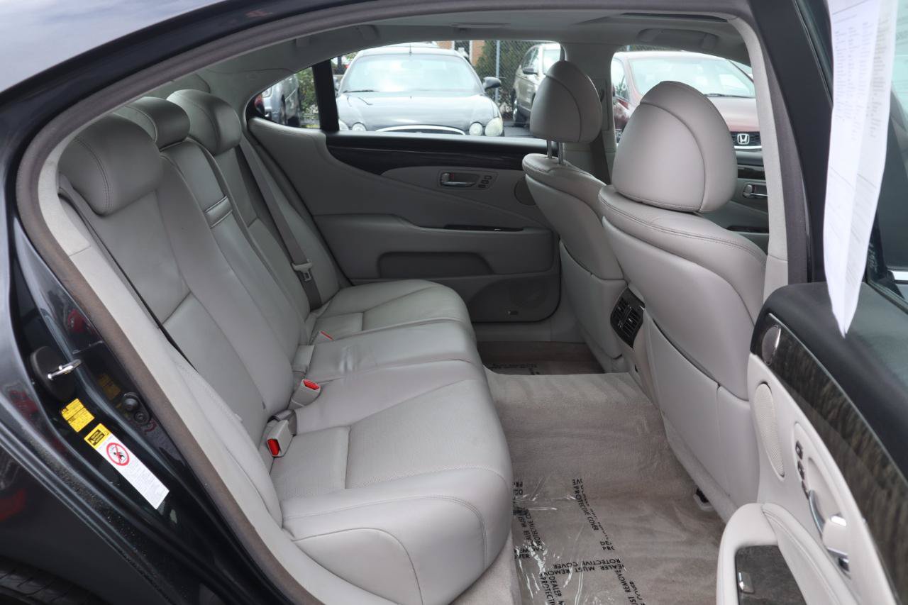 Used 2007 Lexus LS 460 L RWD image 12