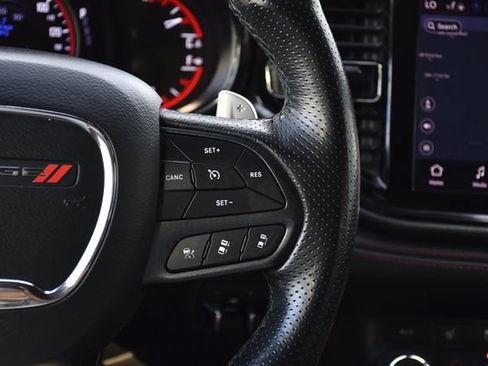 Used 2024 Dodge Durango GT RWD image 9